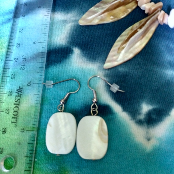 10" Handmade polished shell and quartz set. - Picture 5 of 5